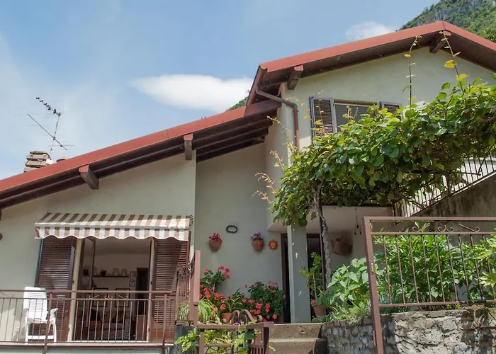 Villa La Nostra Casa Di Fiume Fiumelatte